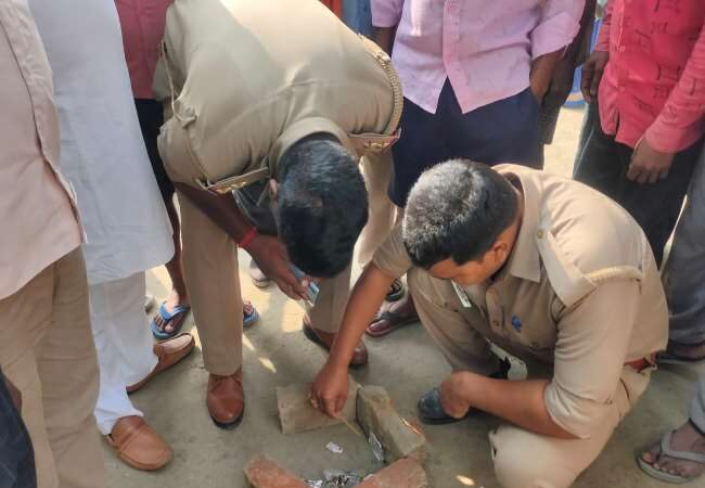 Four children of the same family died after consuming poisonous taffy in Kushinagar, UP, CM Yogi Adityanath expressed grief