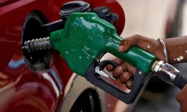 Inflation hit the pocket of common man, petrol, diesel and LPG prices increased