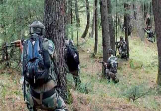 Encounter continues in Kulgam and Anantnag in Kashmir, Lashkar-e-Taiba commander Nisar killed in Kulgam