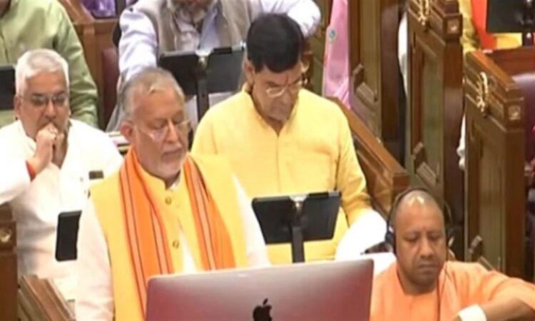 Finance Minister Suresh Khanna is presenting the first budget of Yogi Adityanath government