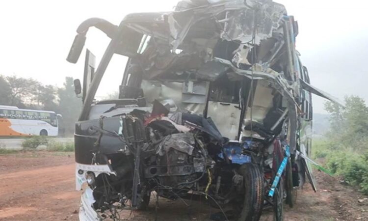 Bus-lorry clash in Hubli