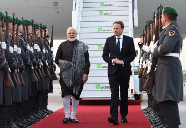 PM Narendra Modi arrived in Berlin, said - there is confidence to strengthen the friendship between India and Germany