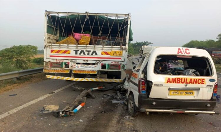 Big accident in UP's Bareilly